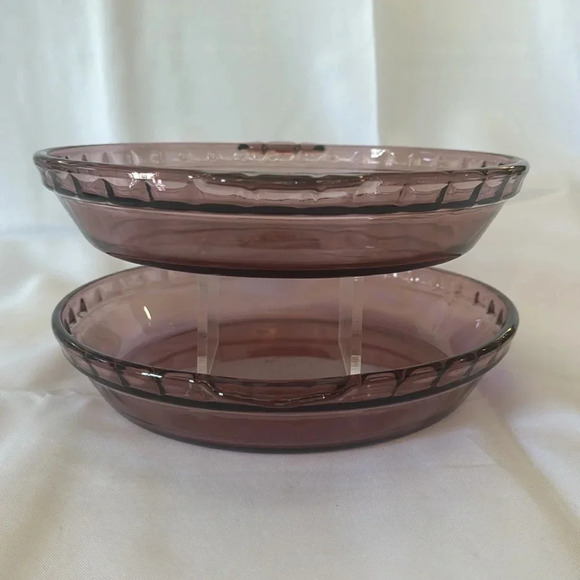 Pyrex Cranberry Glass 9.5” Set of 2 Fluted Pie Pans Crimped Deep Dish Plates 229 - Picture 3 of 6